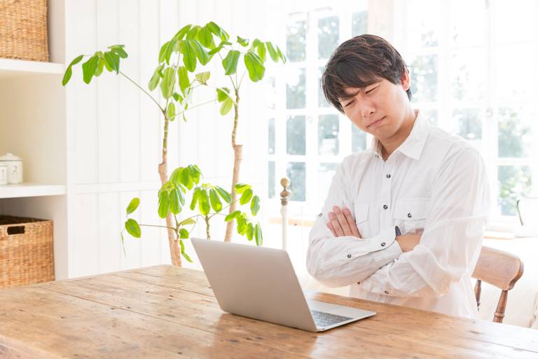 副業を始める前に!知っておくべき3つのポイントと周囲に知られない方法とは