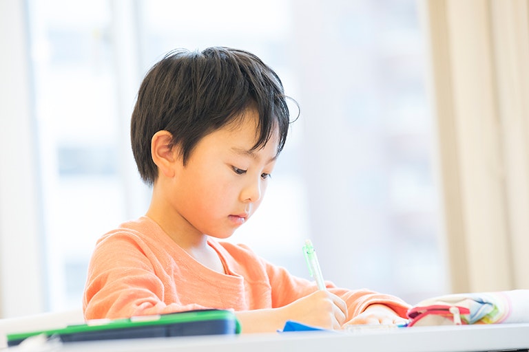 中高一貫校に入れるなら小学校低学年から準備が必要