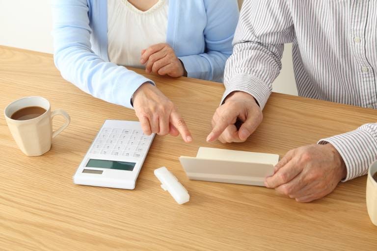 【税理士監修】【配偶者控除制度改正】配偶者控除が150万円までに引き上げ。損する人、得する人