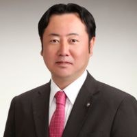 吉岡 知也