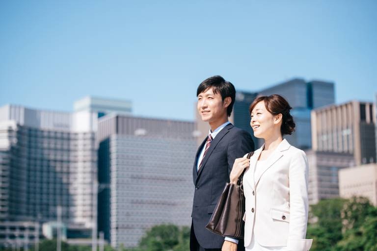共働きで家事が回らない…ピンチのときは、便利なサービスを利用してみては?